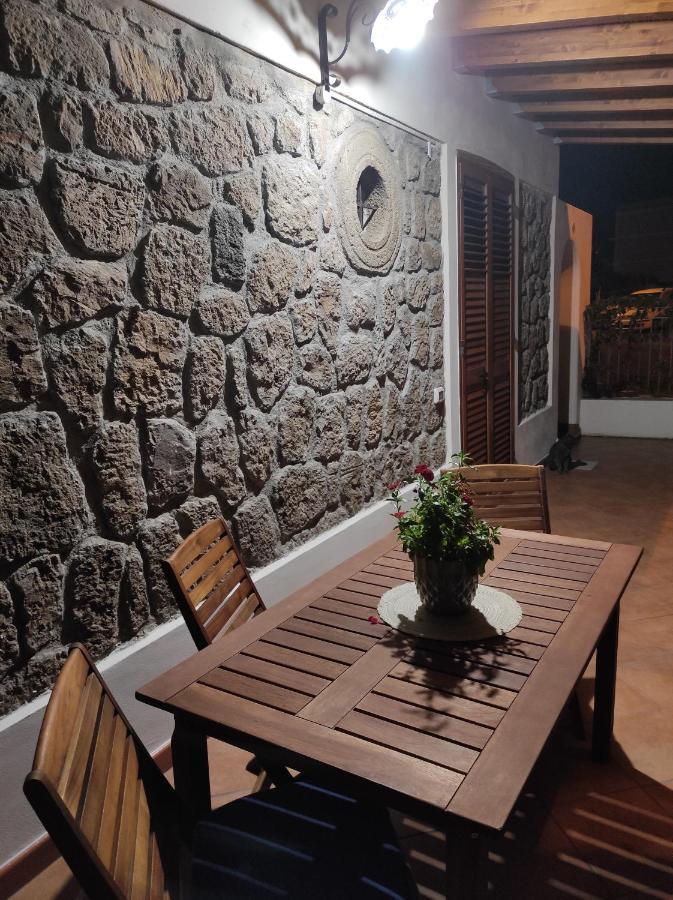 Holiday Home Mennulita Липари Екстериор снимка