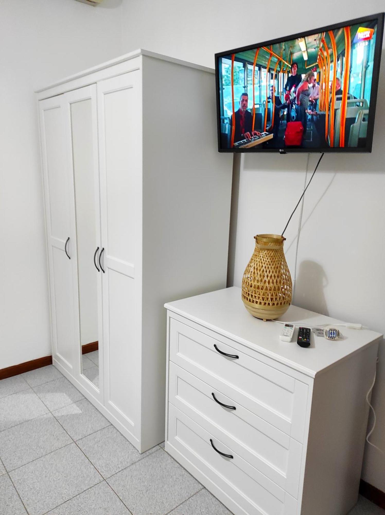 Holiday Home Mennulita Липари Екстериор снимка