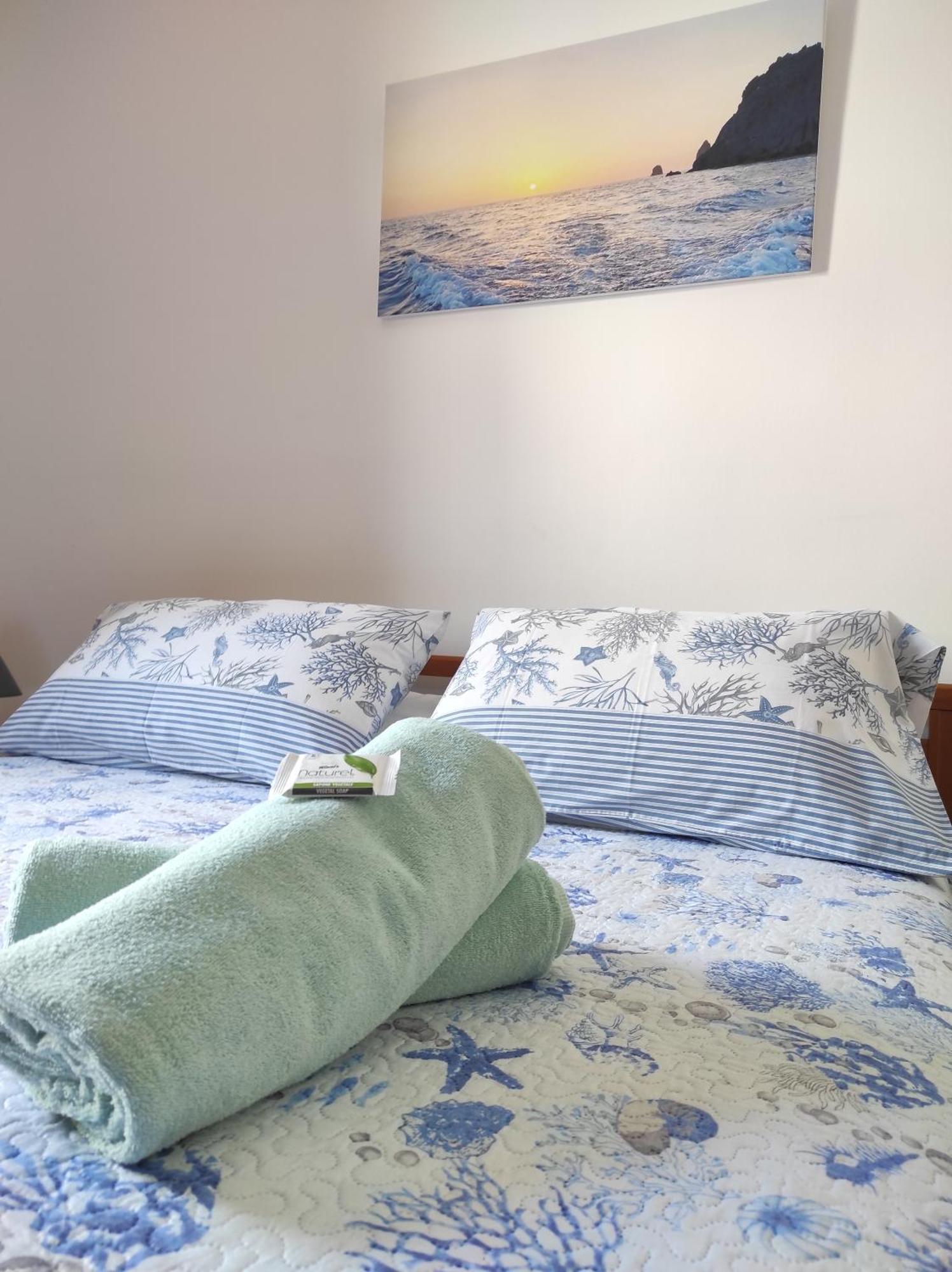 Holiday Home Mennulita Липари Екстериор снимка